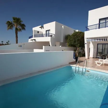 Vila Casa Blanca *